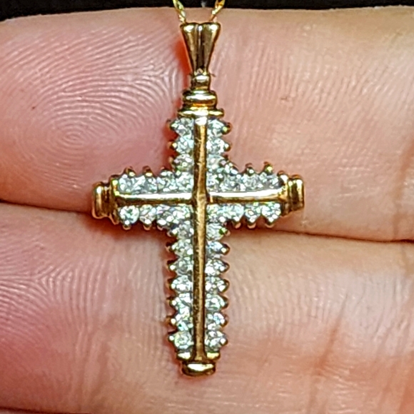 10k yellow gold diamond knights templar Cross necklace